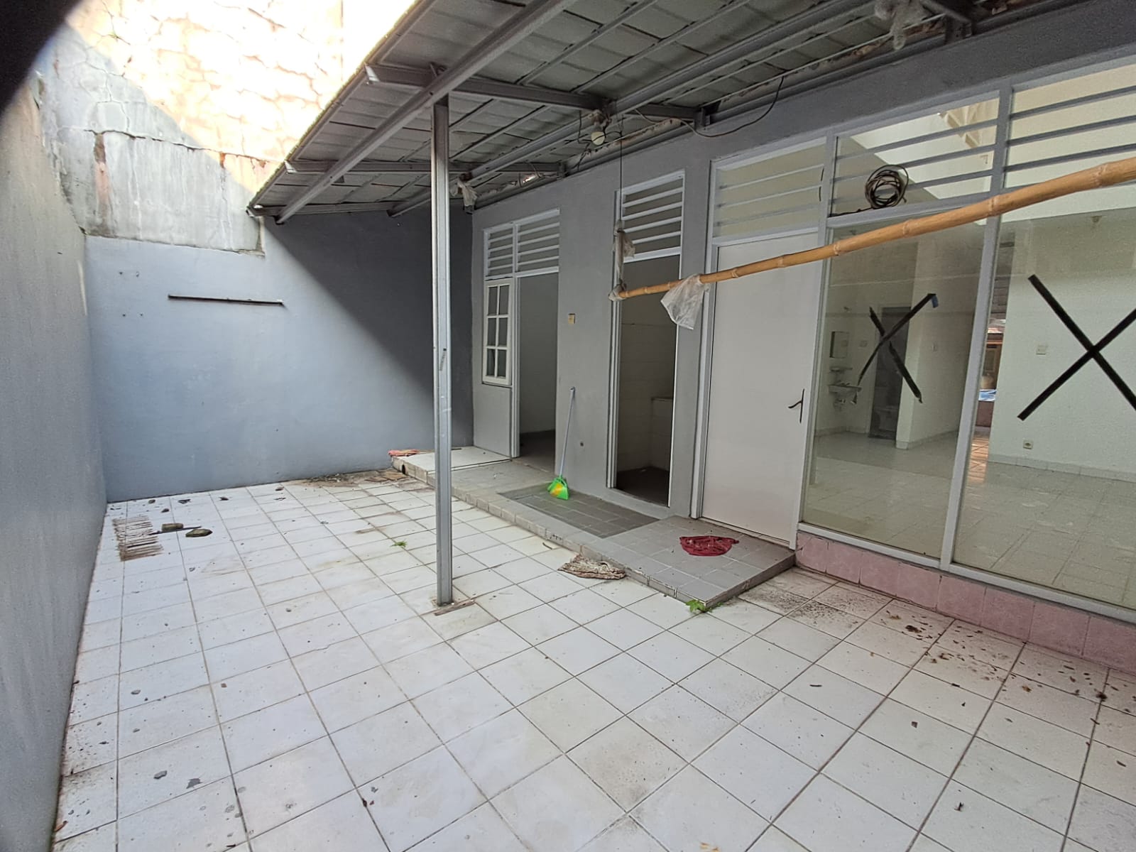 DiSewakan Rumah di Meadow Green Lippo Cikarang